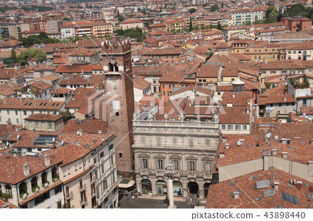 維羅納城市景觀聖彼得羅城堡 維羅納城市景觀聖彼得羅城堡 43898440