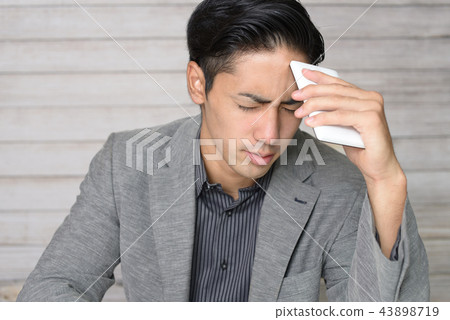 一個人的痛苦 一個人的痛苦 43898719