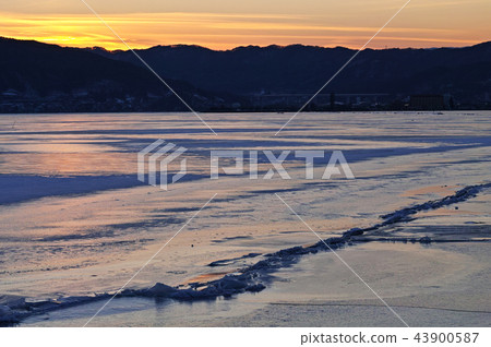 [Nagano Prefecture] Okamikuri evening view/Omiwatari Lake Suwa (near Shimosuwa Lake Shore Dori convenience store) 2018 43900587