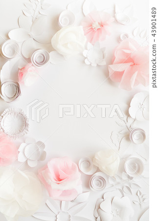 white and rose paper flowers white and rose paper flowers 43901489