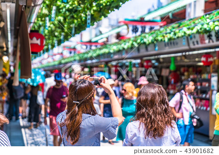 <<Tokyo>> Sensoji Temple and Nakamise Road <<Tokyo>> Sensoji Temple and Nakamise Road 43901682