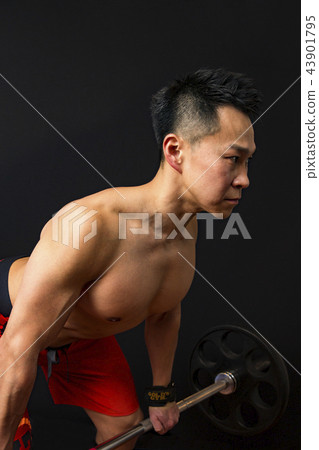 Men who train muscle Men who train muscle 43901795