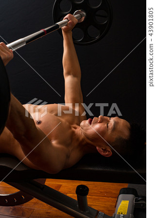 Men who train muscle 43901805