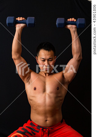 Men who train muscle 43901806