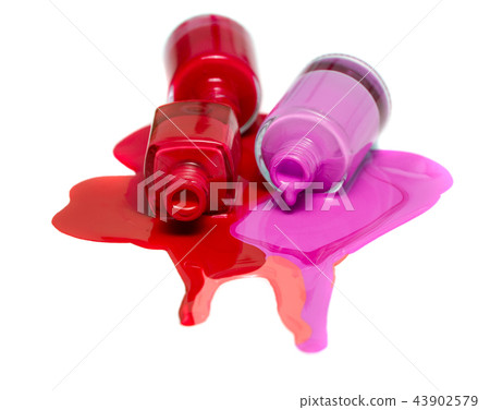 4 color nail Polish on white background 43902579