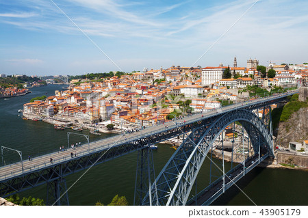 Dom Luis Bridge and old Porto 43905179