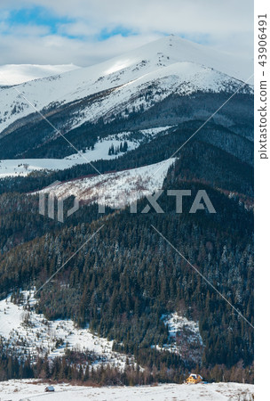 Morning winter mountain ridge Morning winter mountain ridge 43906491