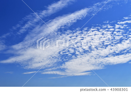 自然景觀秋天的雲彩 自然景觀秋天的雲彩 43908301