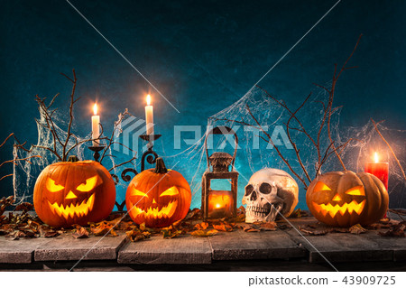 Spooky Halloween background 43909725