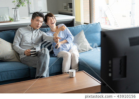 Middle Couples Lifestyle Image Middle Couples Lifestyle Image 43910156