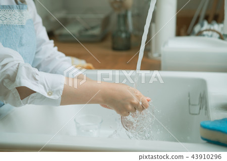 kitchen, kitchens, washing 43910296
