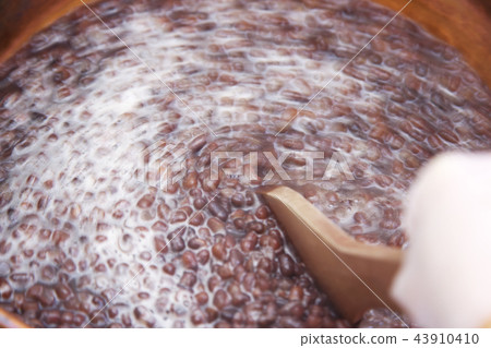 Boiled red beans Boiled red beans Azuki Red beans Boiled red beans Boiled red beans Boiled red beans Azuki Red beans Boiled red beans 43910410