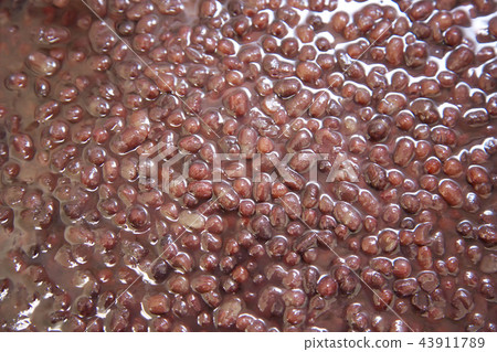 Boiled red beans Boiled red beans Azuki Red beans Boiled red beans Boiled red beans Boiled red beans Azuki Red beans Boiled red beans 43911789