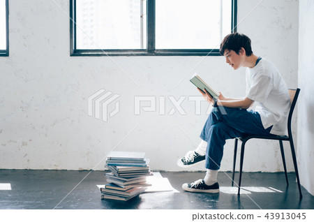 一個人讀一本書 43913045