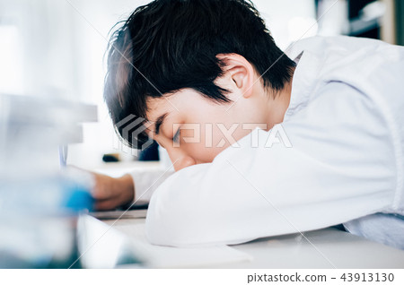 一個頑皮的男人 43913130