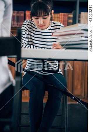 student, students, female 43913213