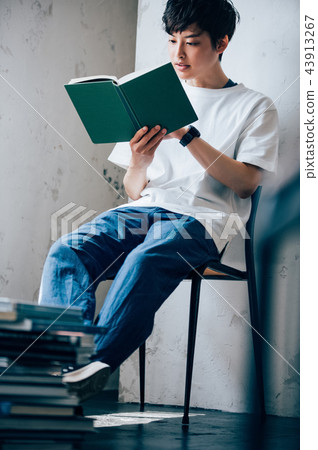 一個人讀一本書 43913267