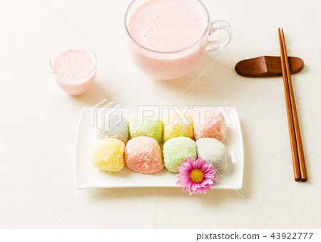 年糕，年糕年糕，草莓，果汁，筷子，食物，在室內，靜物 43922777