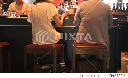 Cafe, restaurant, body parts 43923354