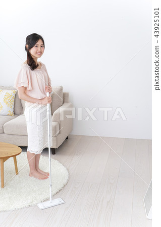 Woman doing housework 43925101