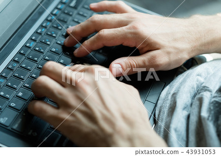 online IT QA engineer coding app testing hand type online IT QA engineer coding app testing hand type 43931053