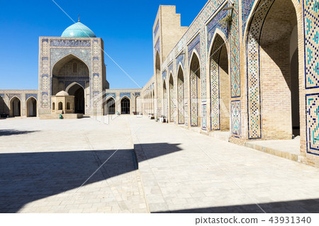 Mir-i-Arab Madrasah (Miri Arab Madrasah) in Bukhar Mir-i-Arab Madrasah (Miri Arab Madrasah) in Bukhar 43931340
