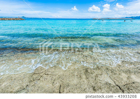 The sea of Okinawa Minnajima 43933208