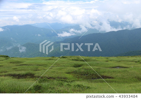 Echigo view of Hiragatake summit Echigo mountains Echigo view of Hiragatake summit Echigo mountains 43933484