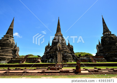 Wat Phra Sea Sunpet 43933971