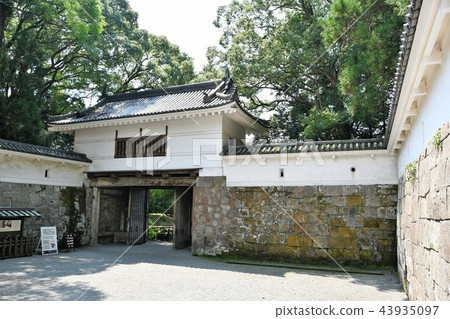 卡菲城堡初夏 43935097