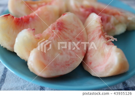 peach peach 43935126