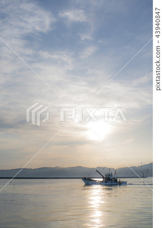 船舶航行 43940847