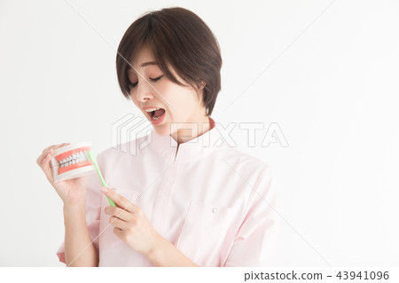 護士·白背 護士·白背 43941096