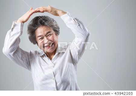 資深婦女,老年人,畫象行動 資深婦女,老年人,畫象行動 43942103