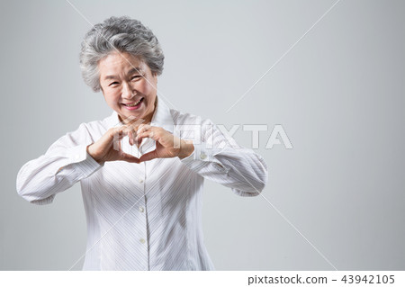 資深婦女,老年人,畫象行動 資深婦女,老年人,畫象行動 43942105