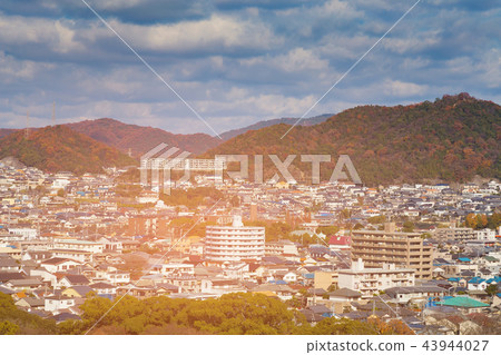 Kyoto residence area with multiple colour  43944027