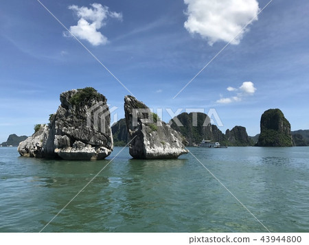 Halong Bay Halong Bay 43944800