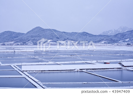 Gomso Tidal Tower, Songsan Peninsula, Buan-gun, Jeonbuk 43947409