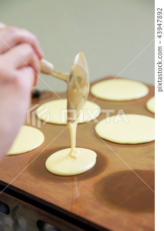 Dorayaki Dorayaki Experience of making Doyaki homemade cake making class 43947892