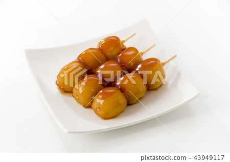 Mitarashi dumpling  43949117