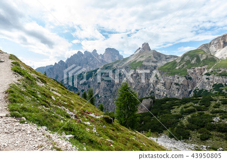 Mountain Peaks of the Tre Cime Natural Park Mountain Peaks of the Tre Cime Natural Park 43950805