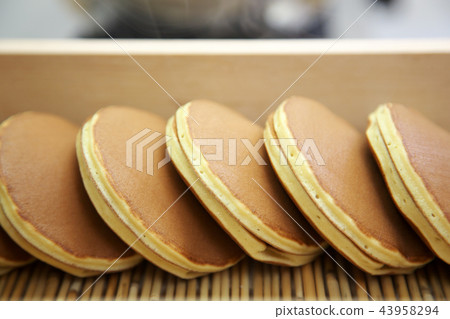 Dorayaki Dorayaki Experience of making Doyaki homemade cake making class 43958294