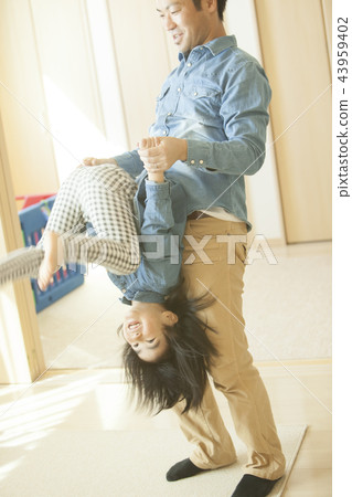 Father and daughter Father and daughter 43959402