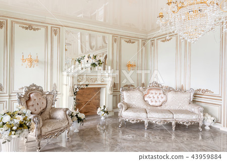 Morning in luxurious light interior in mansion . Bright and clean interior design of a luxury living 43959884