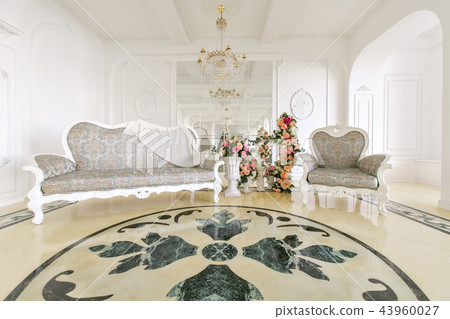 Morning in luxurious light interior in mansion . Bright and clean interior design of a luxury living 43960027