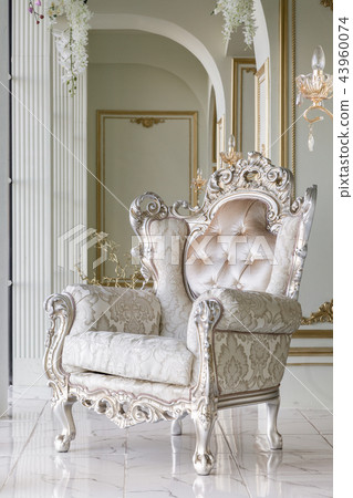 Morning in luxurious light interior in mansion . Bright and clean interior design of a luxury living Morning in luxurious light interior in mansion . Bright and clean interior design of a luxury living 43960074