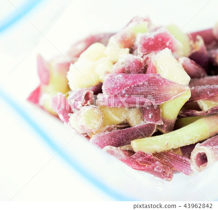 與袋子，白色背景，冷凍蔬菜的冷凍myoga 43962842