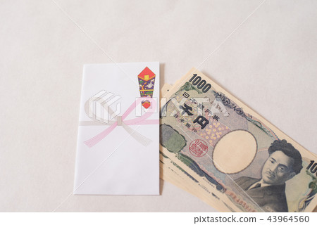 Money / extraordinary income / celebration / new year's gifts 43964560