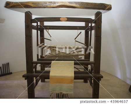 Flag weaving machine 43964637