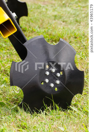 Detail of agricultural disk harrow 43965179
